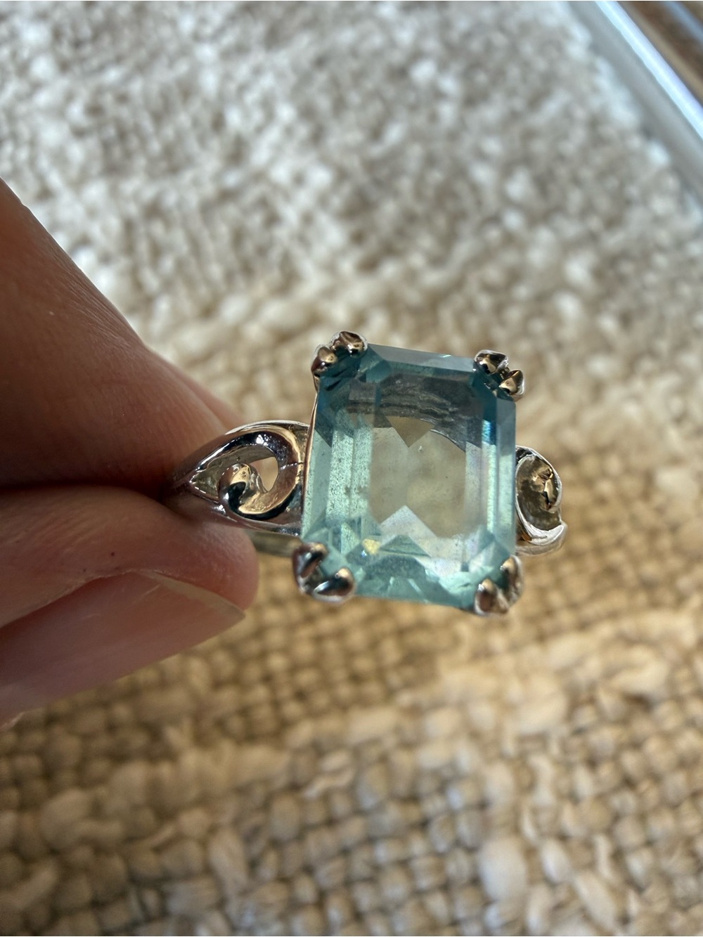 Vintage Avon Light Sky Blue Glass
Emerald Cut Band Silver Plated
Ring Size 6.75